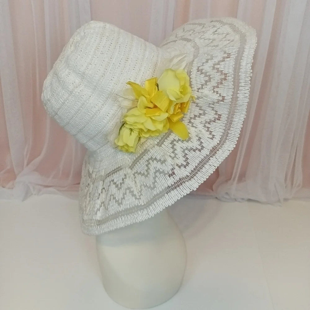 Vintage 80s Womens White and Yellow Wide Brim Sun Hat Summer Travel - Picture 3 of 9